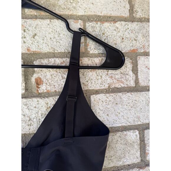 Skims Naked Bralette V Neck Size Medium DD Double D Black - Picture 5 of 5
